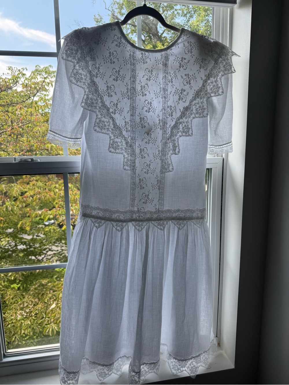 Gunne Sax by Jessica McClintock vintage white lace midi dress. Size vintage 5